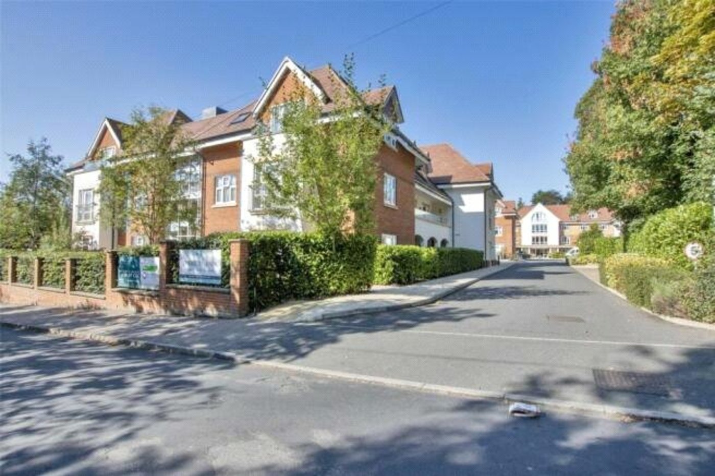 2 bedroom property for sale in Hextable | Robinson Jackson