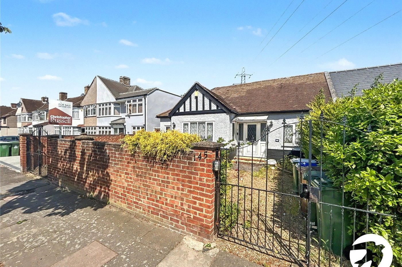 4 bedroom bungalow for sale in Sidcup | Robinson Jackson