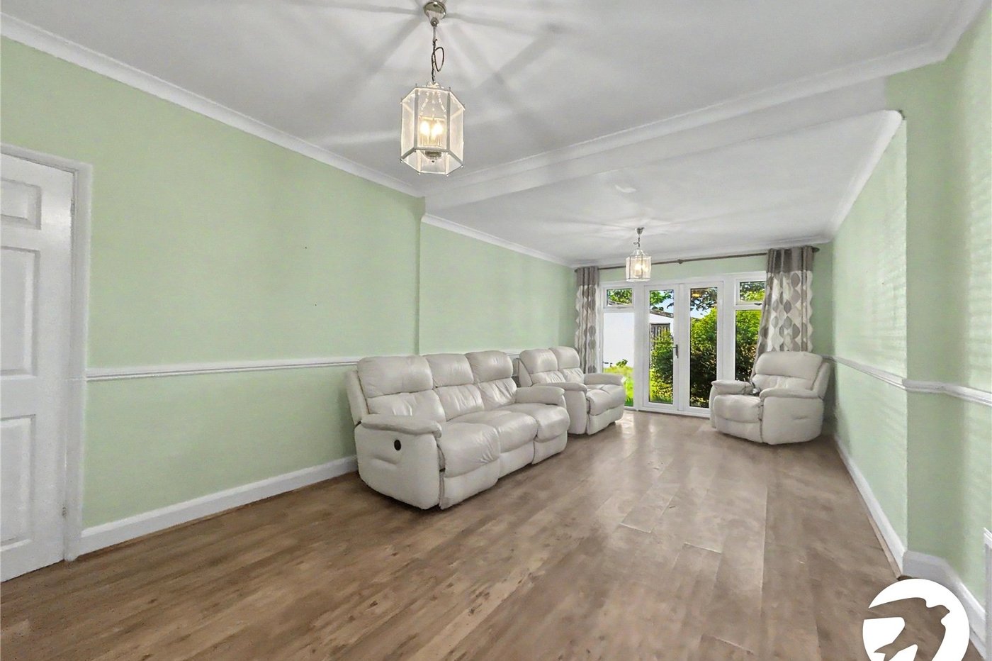 4 bedroom bungalow for sale in Sidcup | Robinson Jackson