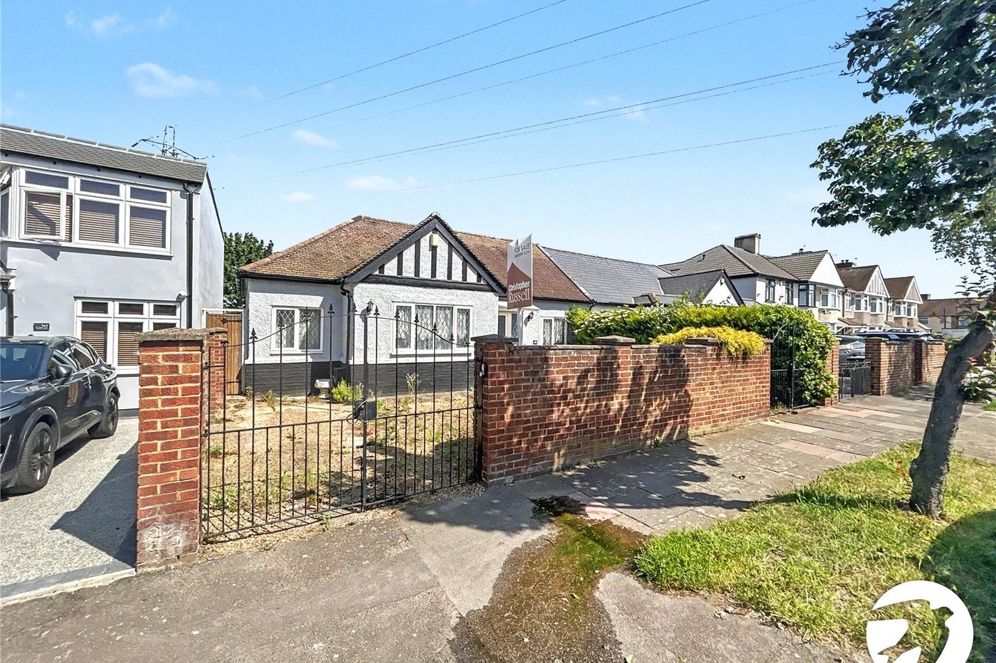 4 bedroom bungalow for sale in Sidcup | Robinson Jackson