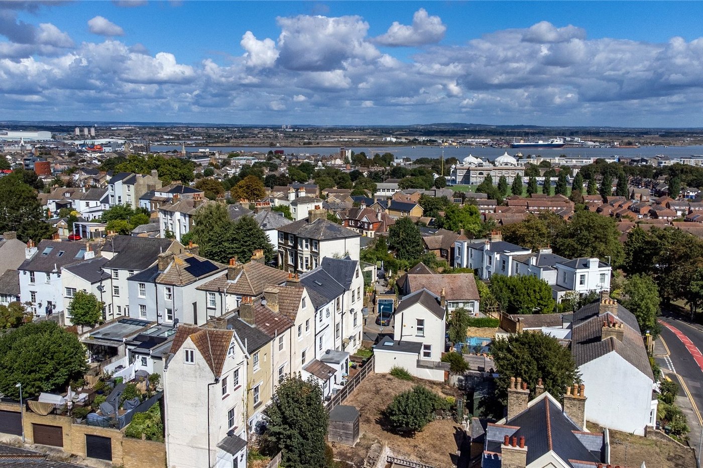2 bedroom house for sale in Gravesend | Robinson Michael & Jackson