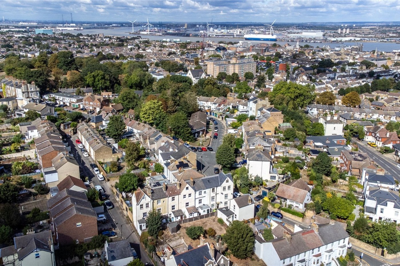 2 bedroom house for sale in Gravesend | Robinson Michael & Jackson
