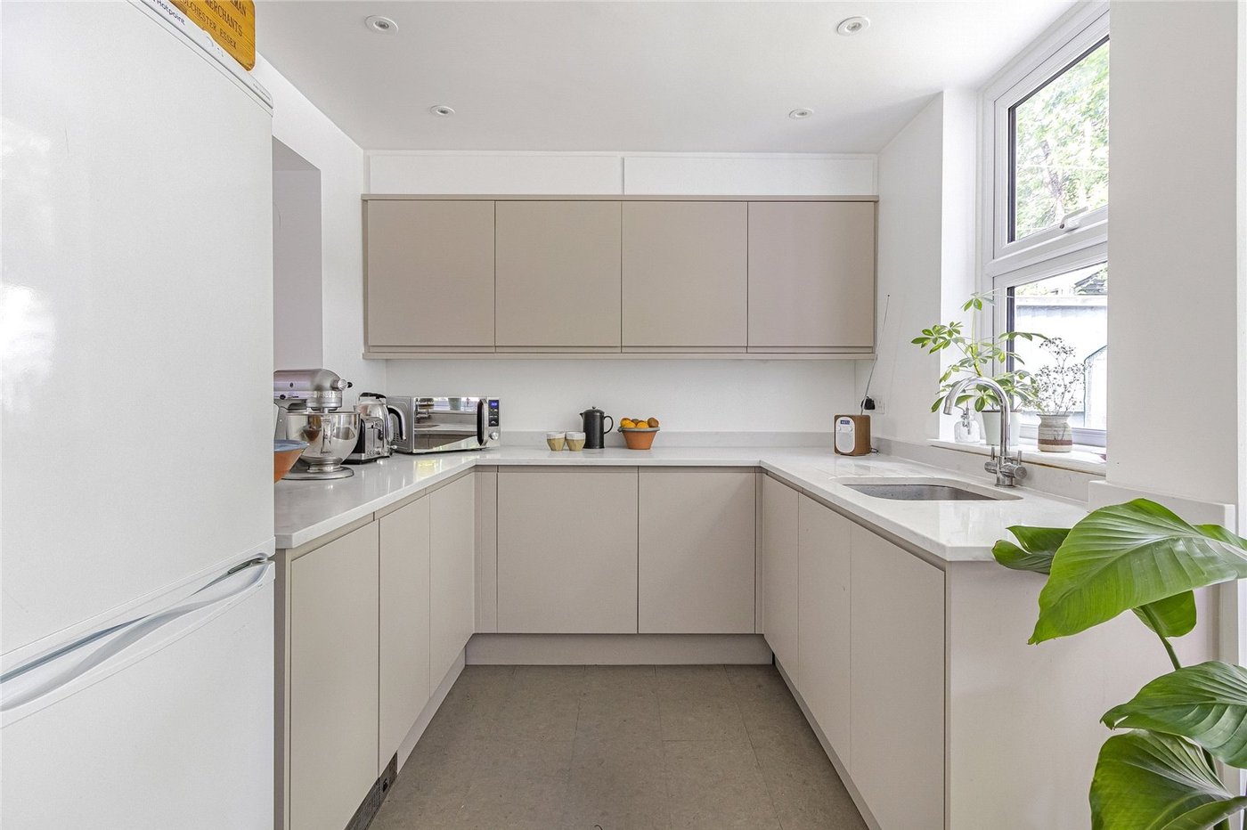 3 bedroom house for sale in Plumstead Common | Robinson Jackson
