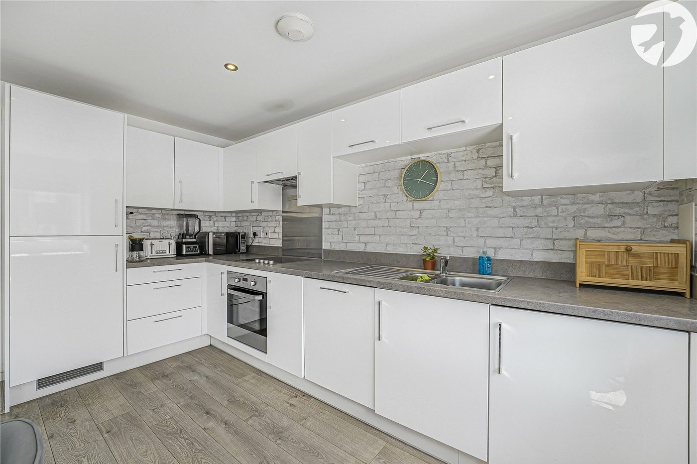 2 bedroom property for sale in Dartford | Robinson Jackson