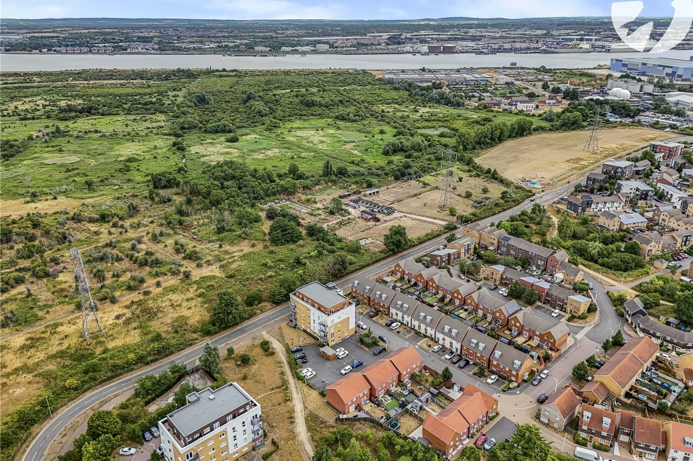 2 bedroom property for sale in Dartford | Robinson Jackson