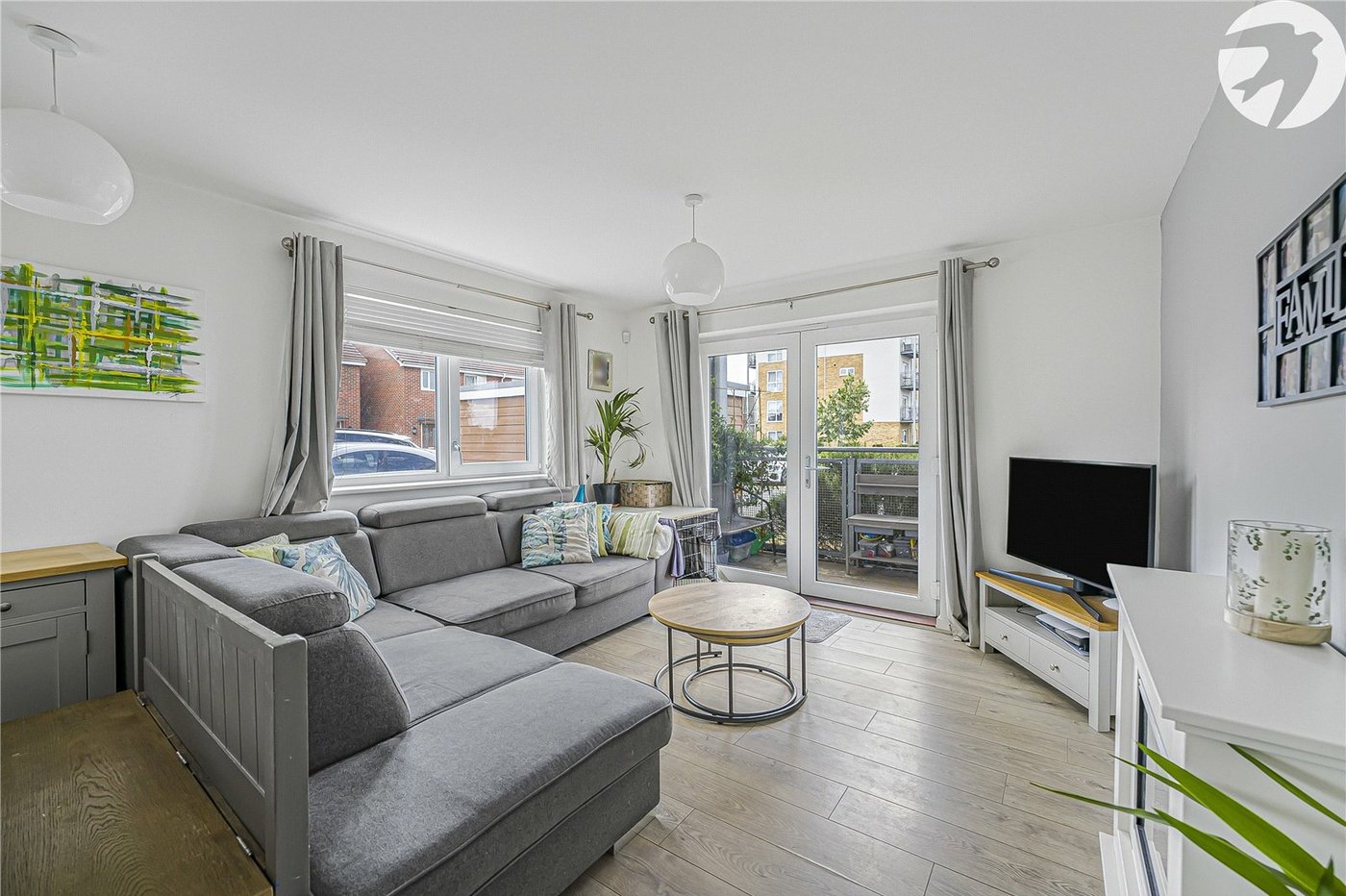 2 bedroom property for sale in Dartford | Robinson Jackson