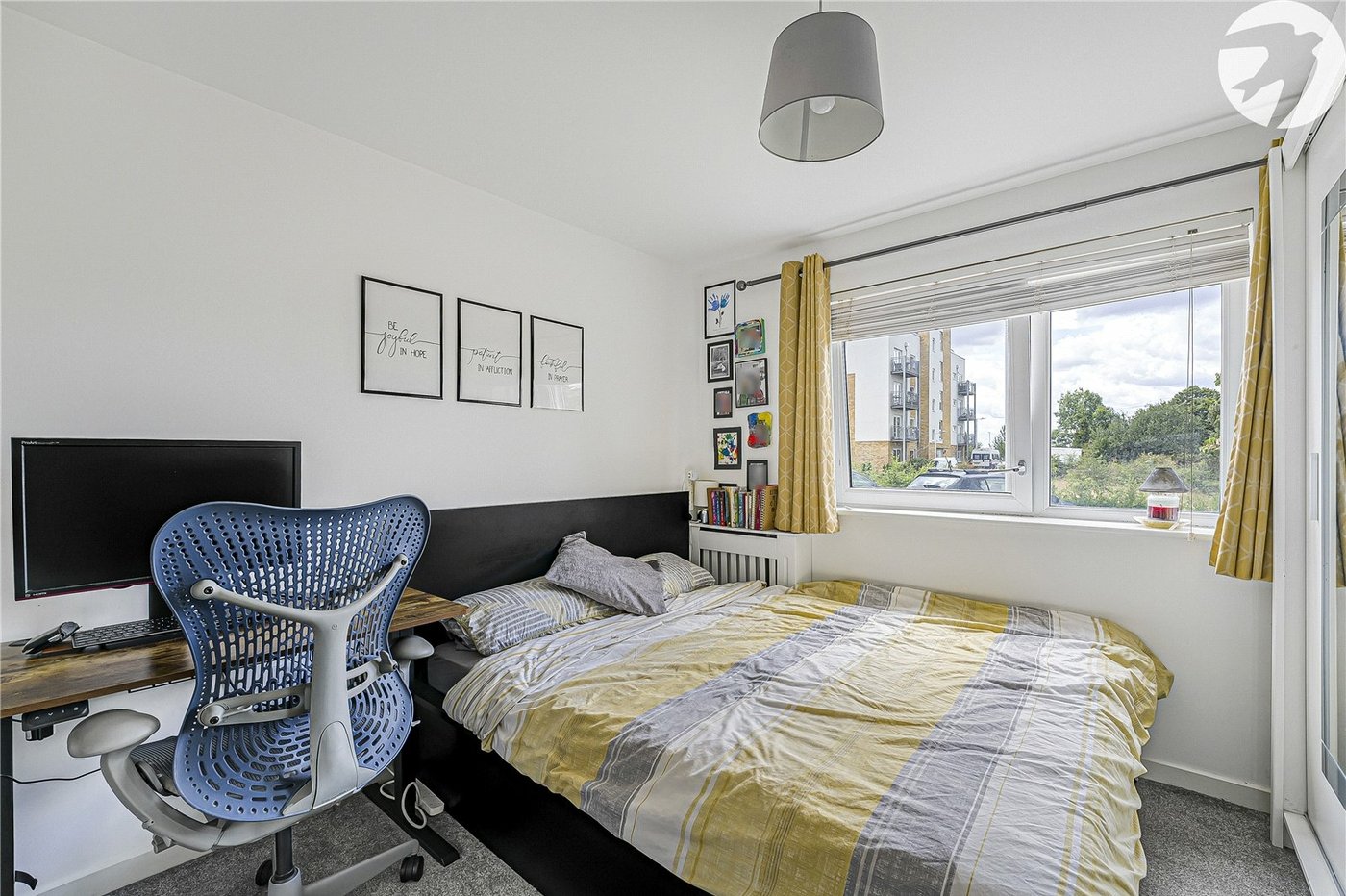 2 bedroom property for sale in Dartford | Robinson Jackson