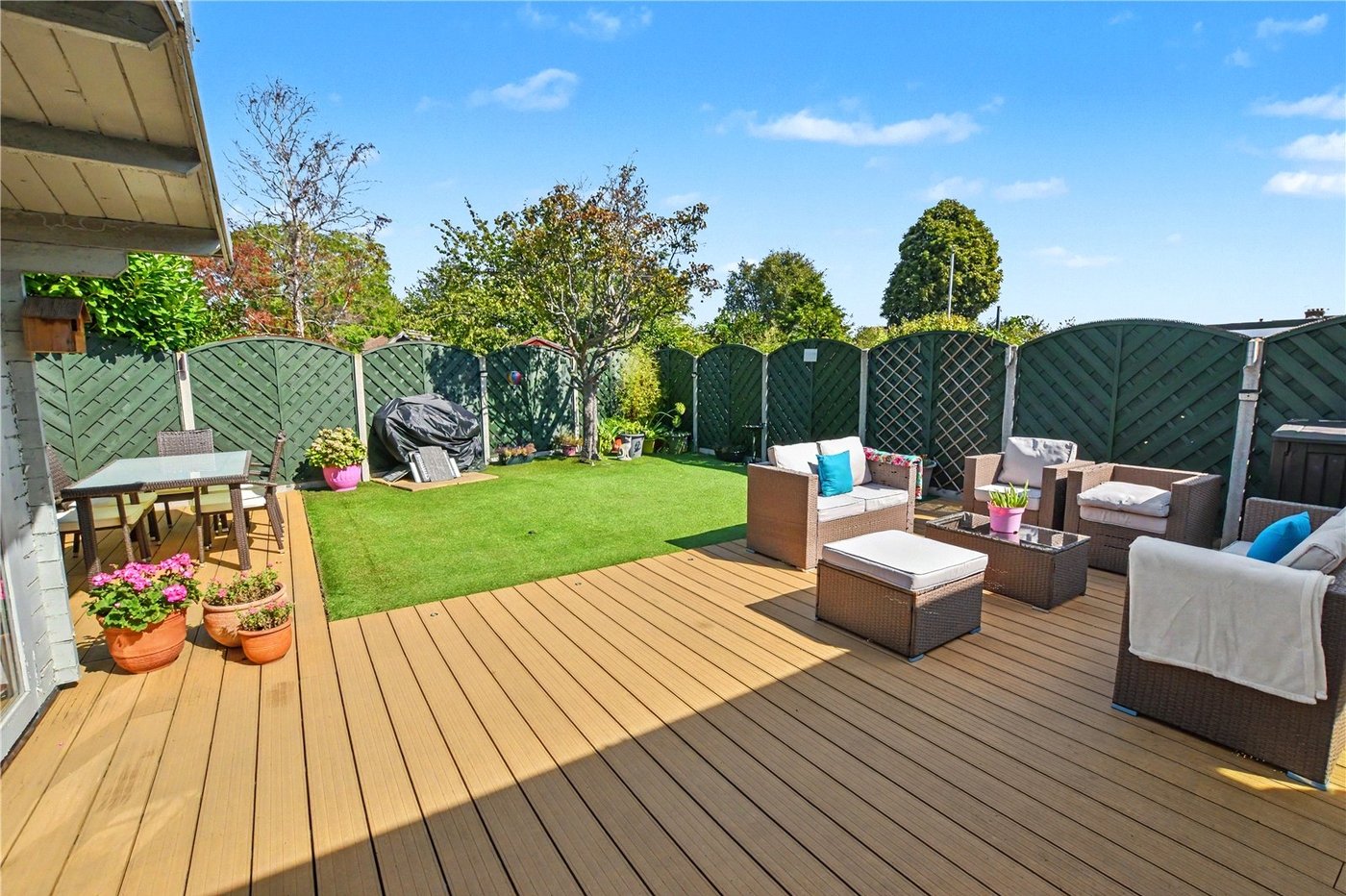 2 bedroom bungalow for sale in Bexleyheath | Robinson Jackson