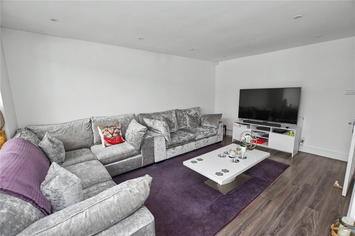 2 bedroom bungalow for sale in Bexleyheath | Robinson Jackson