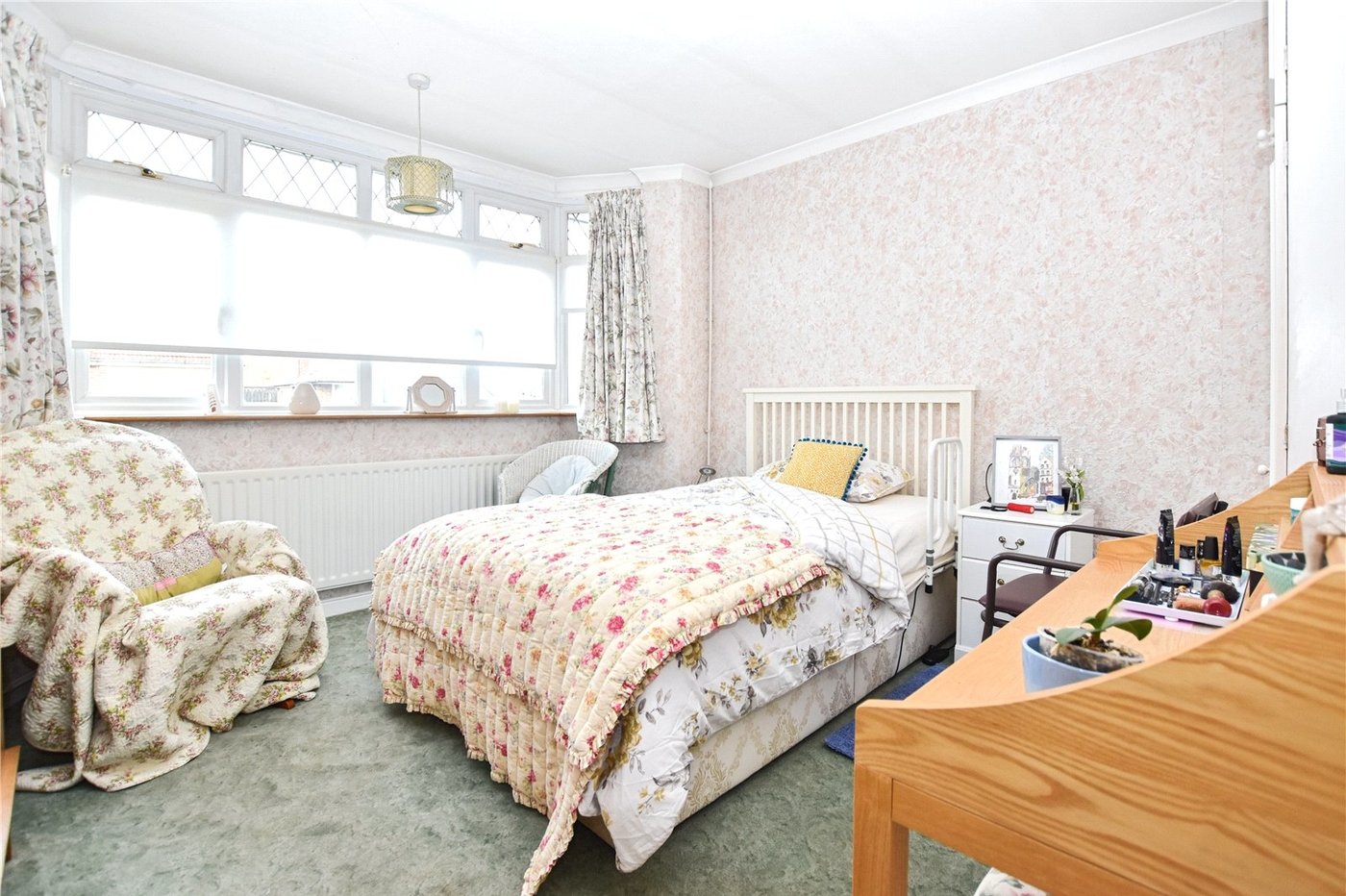 3 bedroom bungalow for sale in Bexleyheath | Robinson Jackson