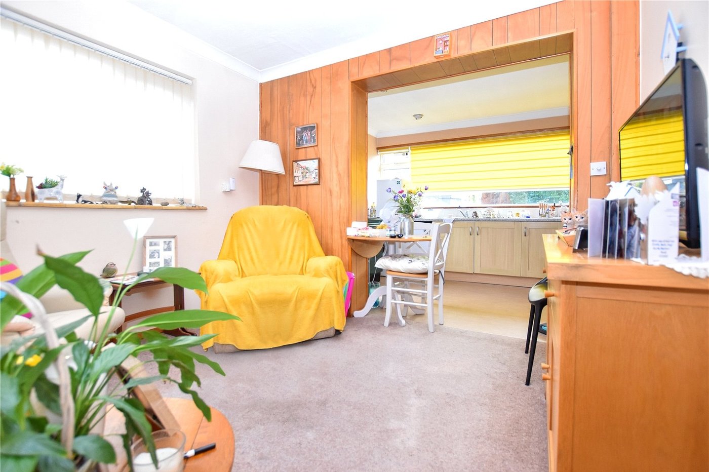 3 bedroom bungalow for sale in Bexleyheath | Robinson Jackson