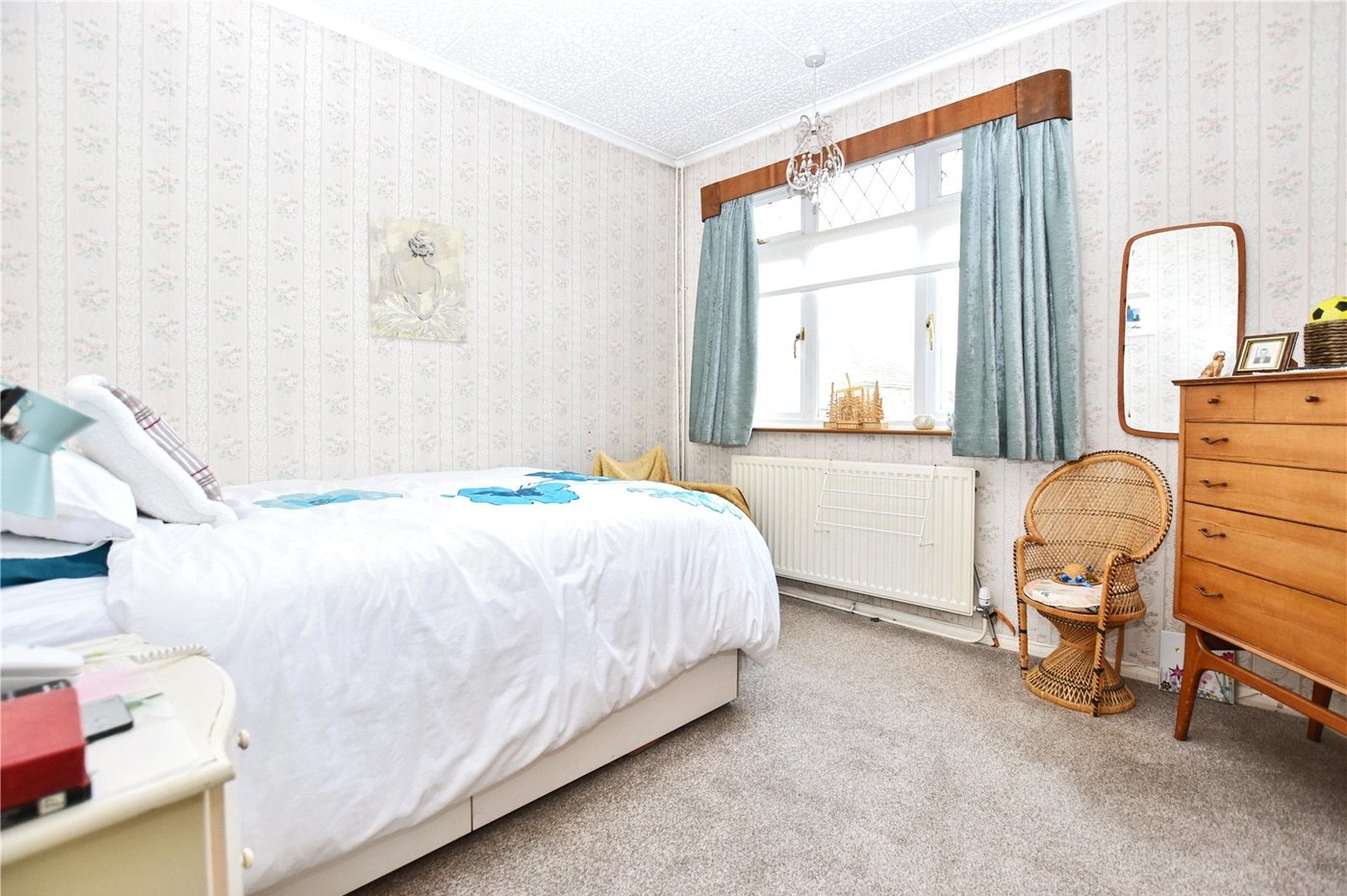 3 bedroom bungalow for sale in Bexleyheath | Robinson Jackson