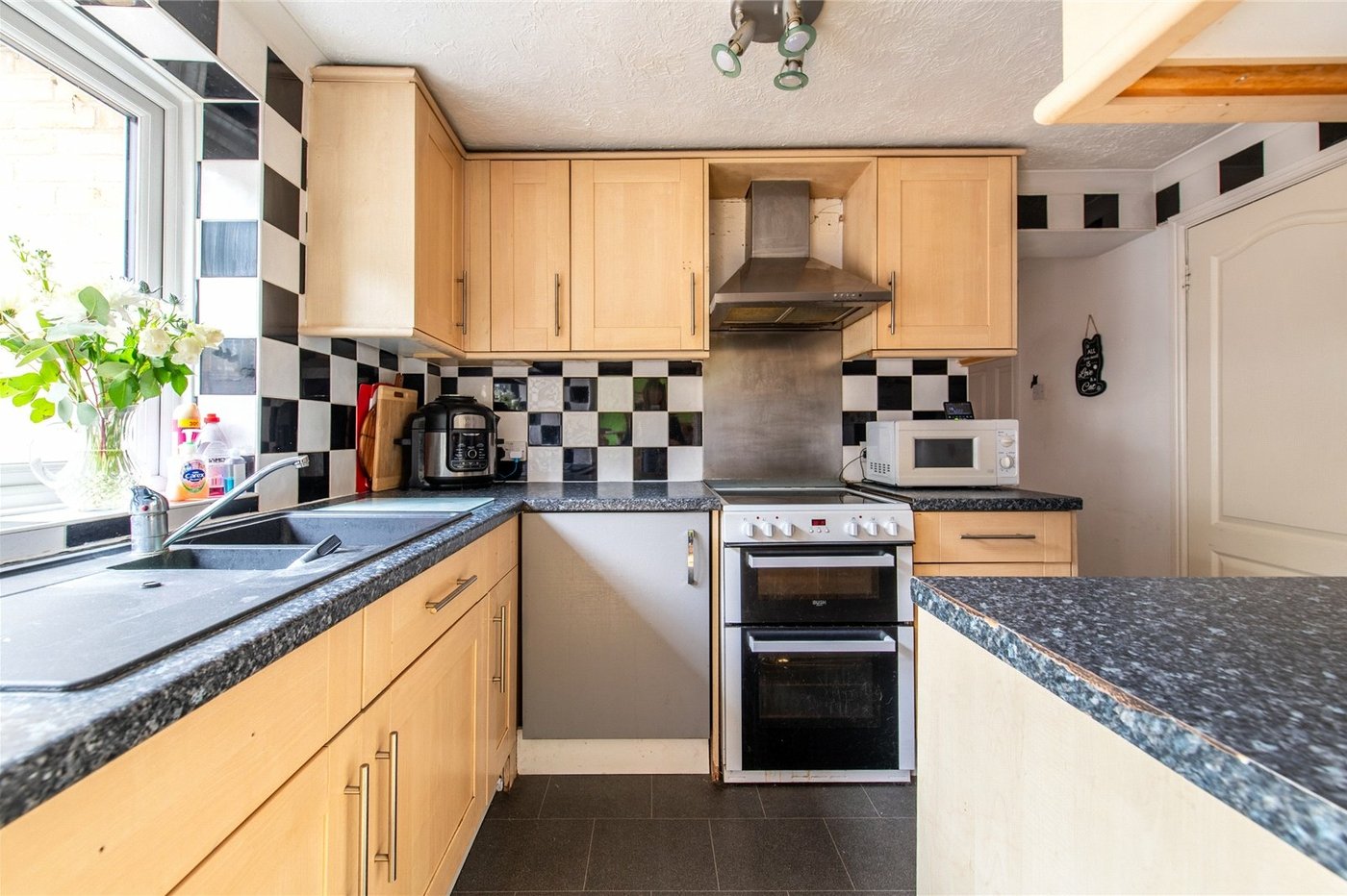 4 bedroom house for sale in Rochester | Robinson Michael & Jackson