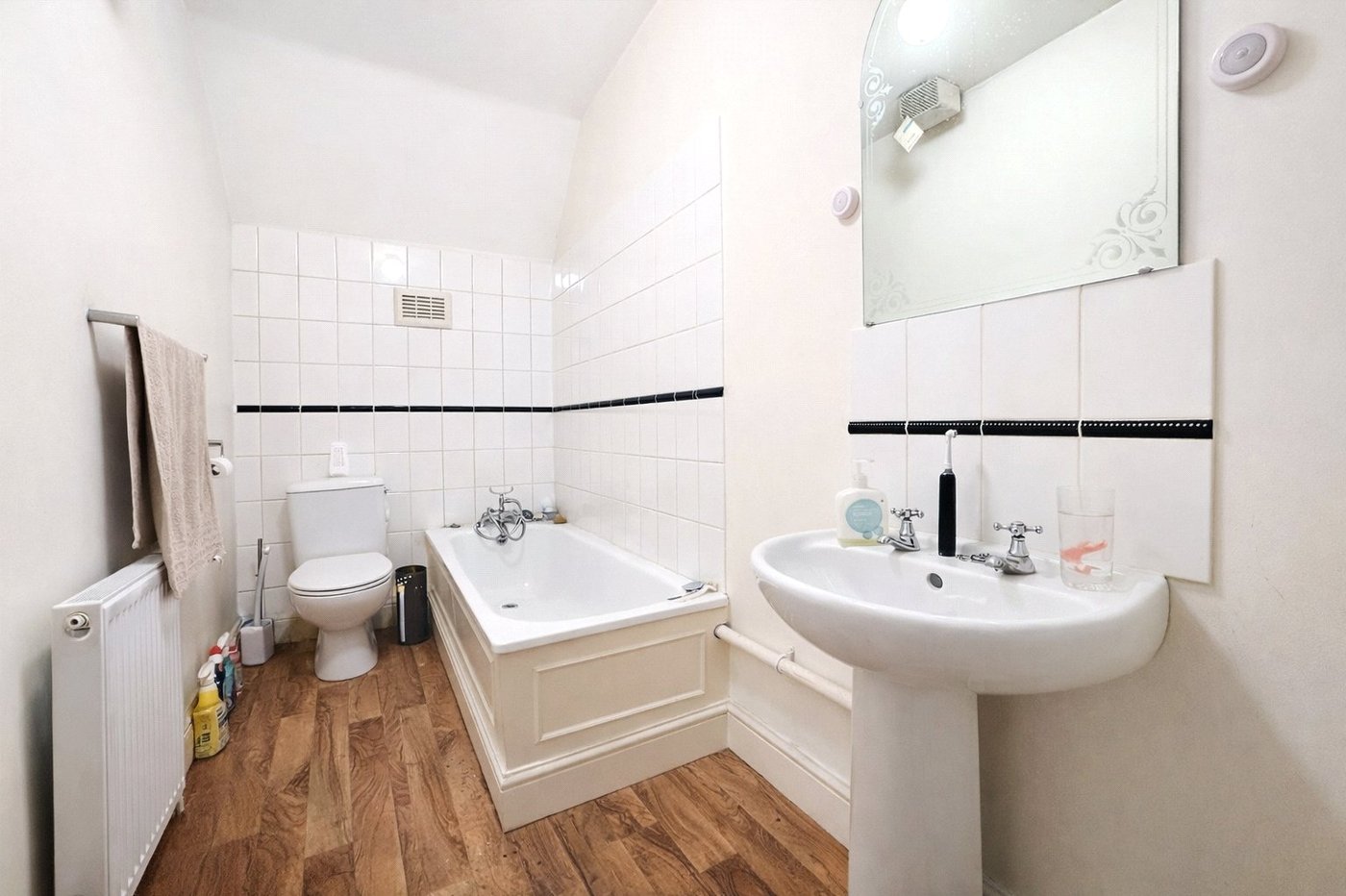 1 bedroom property for sale in London | Robinson Jackson