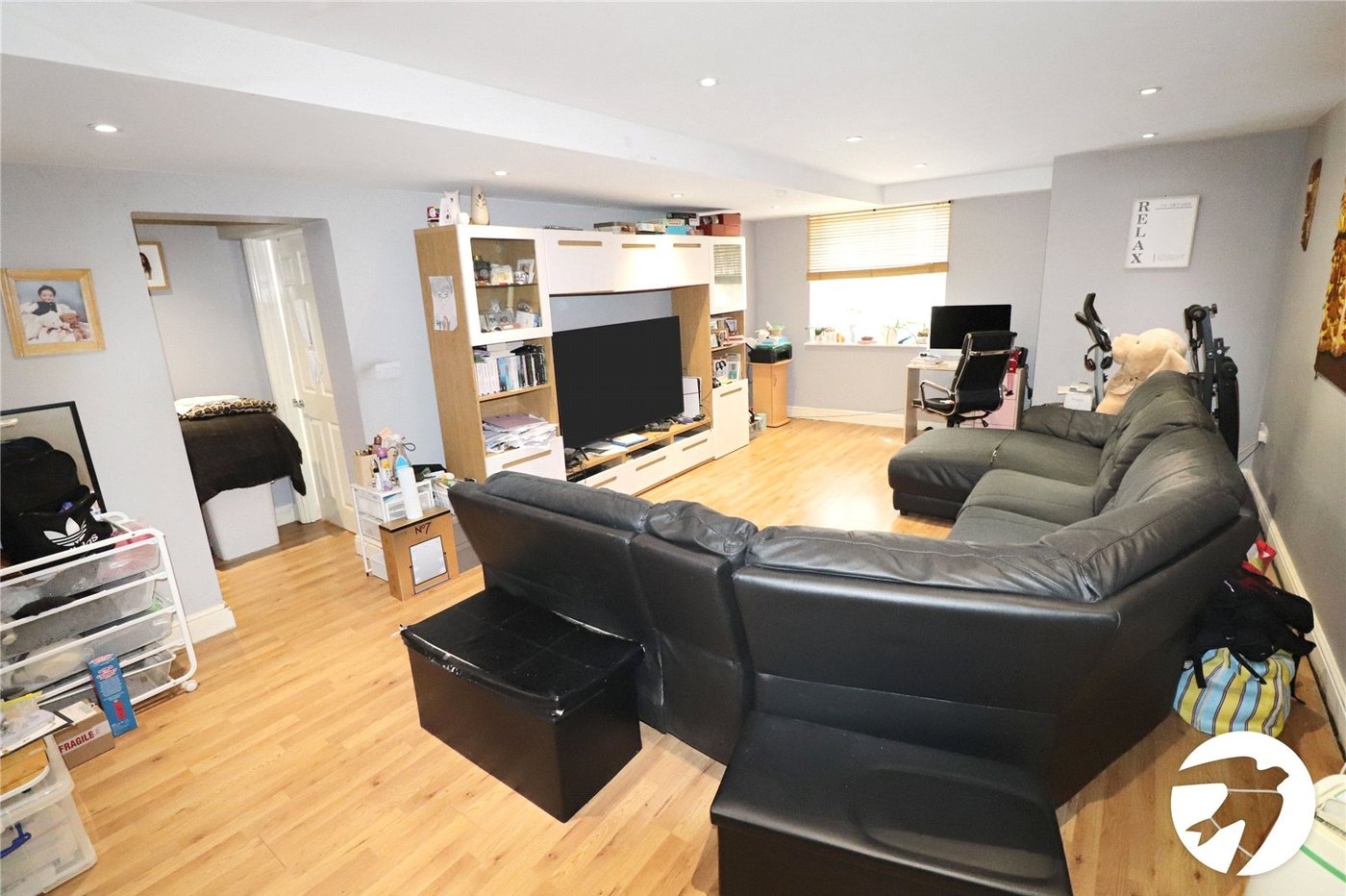 2 bedroom property for sale in Belvedere | Robinson Jackson