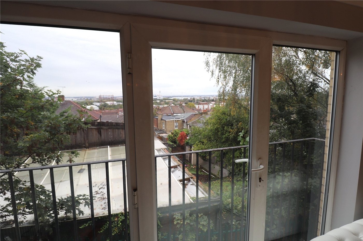 2 bedroom property for sale in William Court | Robinson Jackson