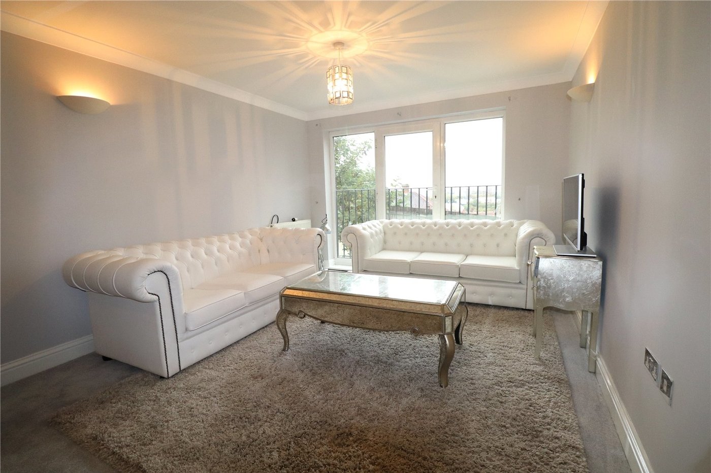 2 bedroom property for sale in William Court | Robinson Jackson