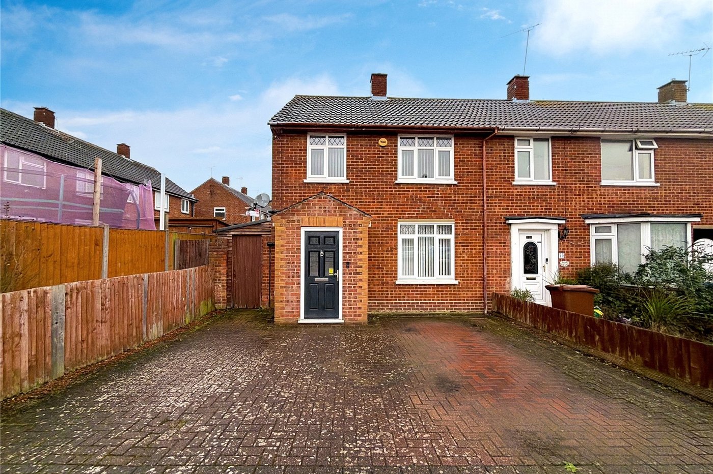 4 bedroom house for sale in Rainham | Robinson Michael & Jackson