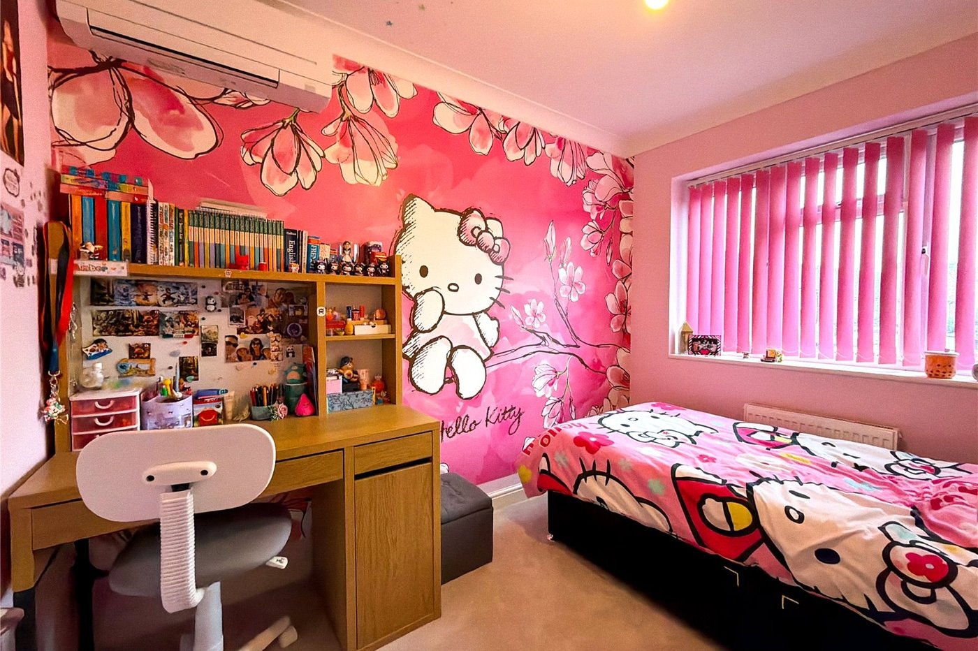 4 bedroom house for sale in Rainham | Robinson Michael & Jackson