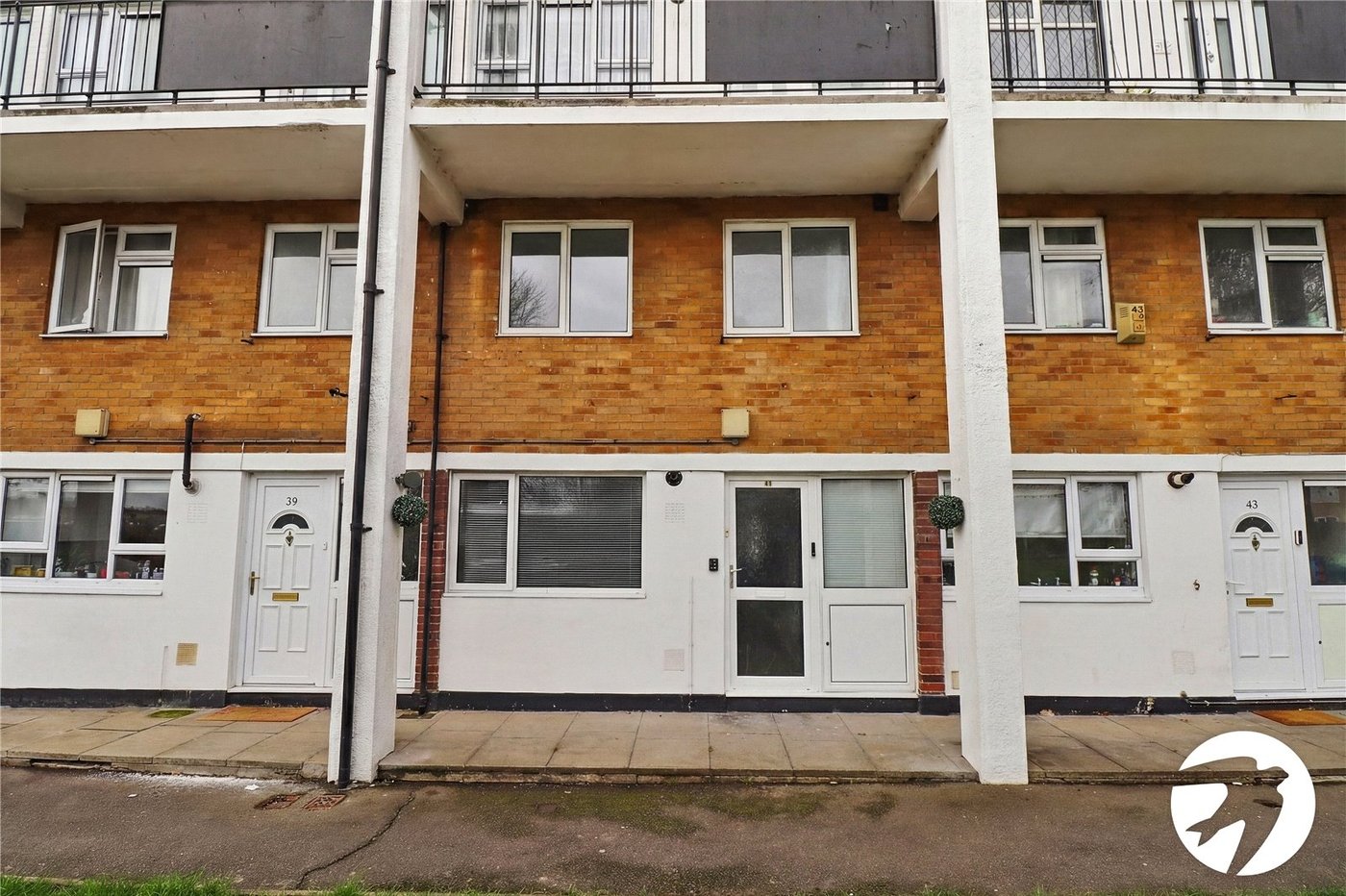 2 bedroom property for sale in Belvedere | Robinson Jackson