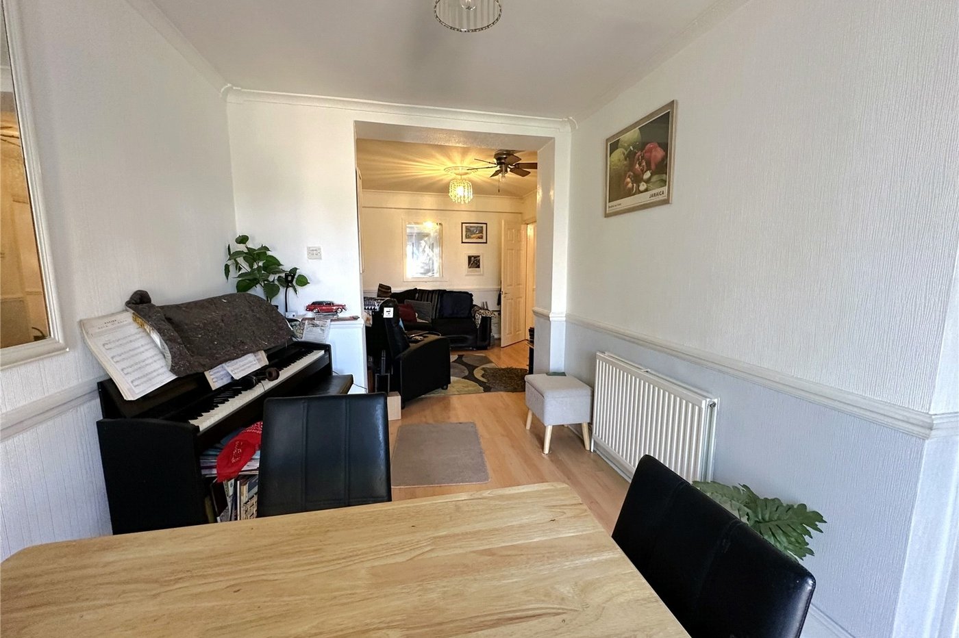 2 bedroom property for sale in Catford | Robinson Jackson
