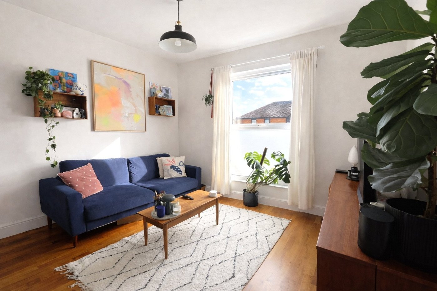 2 bedroom property for sale in London | Robinson Jackson