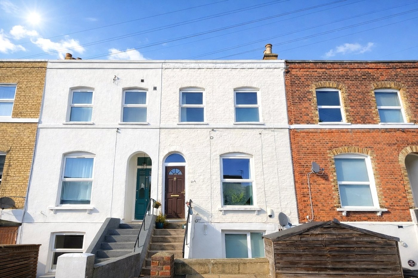 2 bedroom property for sale in London | Robinson Jackson