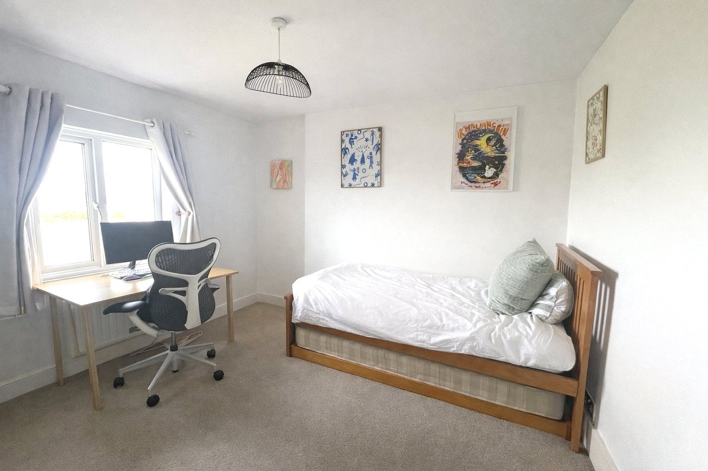 2 bedroom property for sale in London | Robinson Jackson
