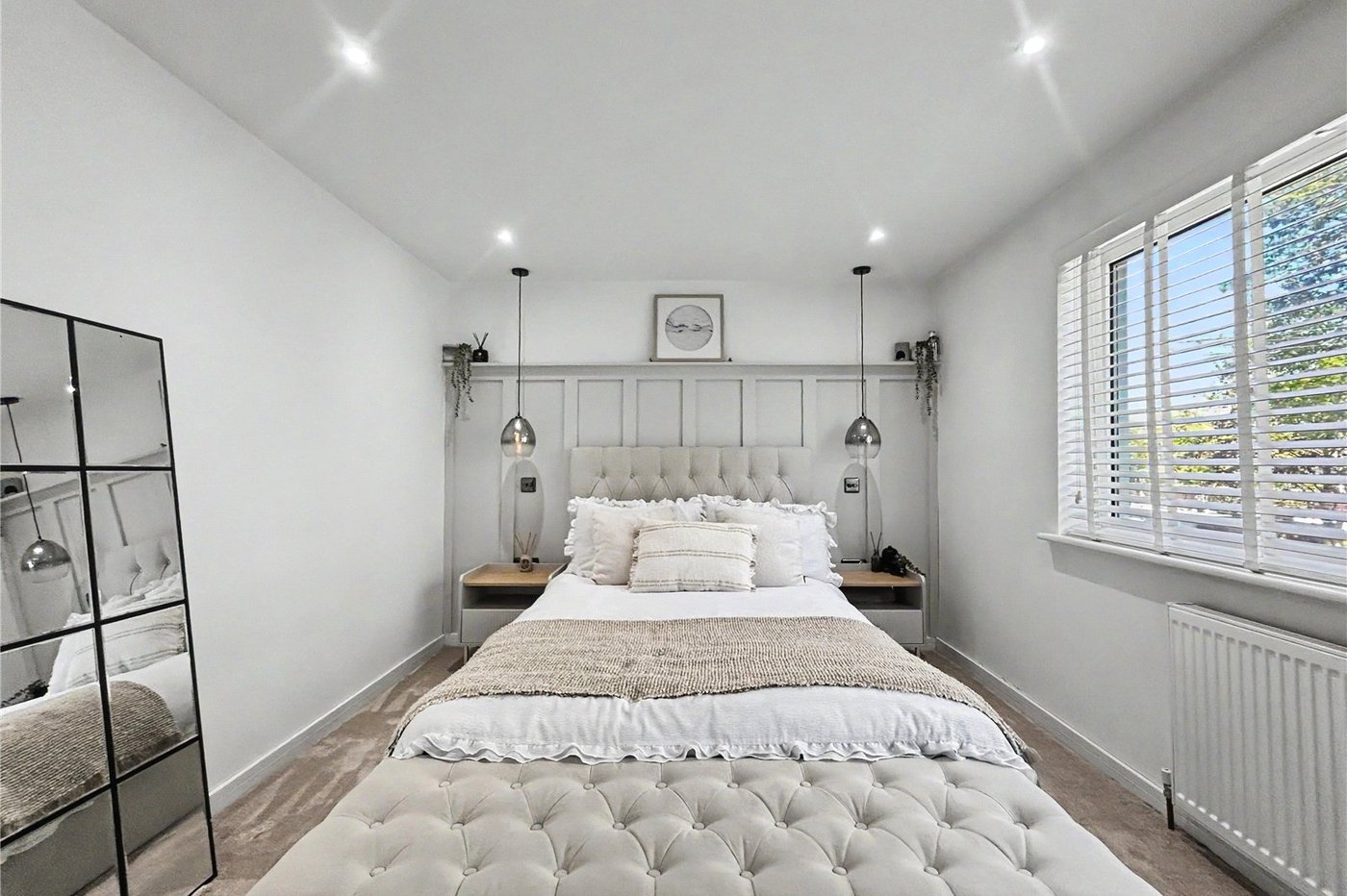2 bedroom house for sale in Rainham | Robinson Michael & Jackson