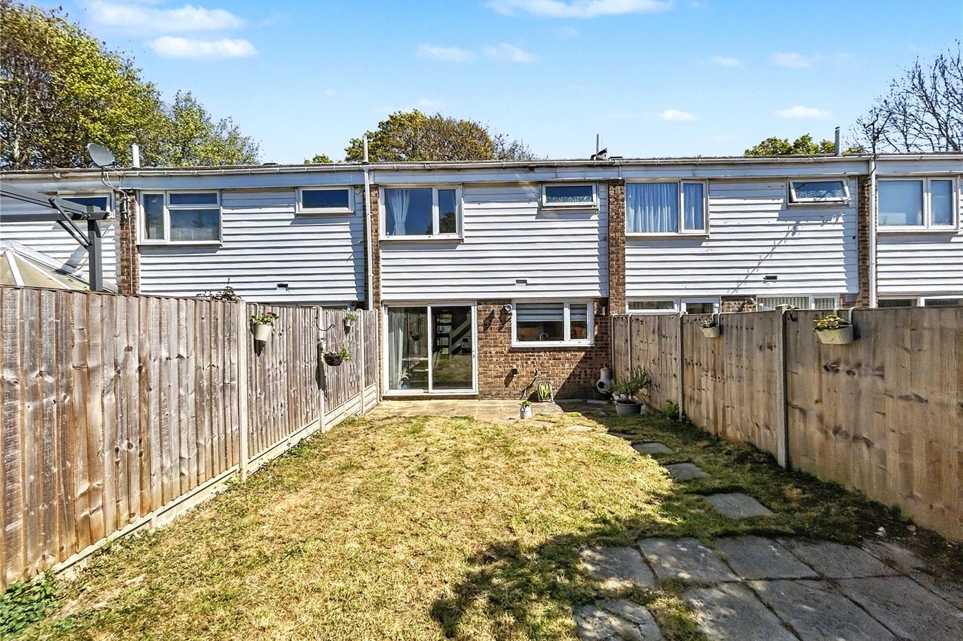2 bedroom house for sale in Rainham | Robinson Michael & Jackson