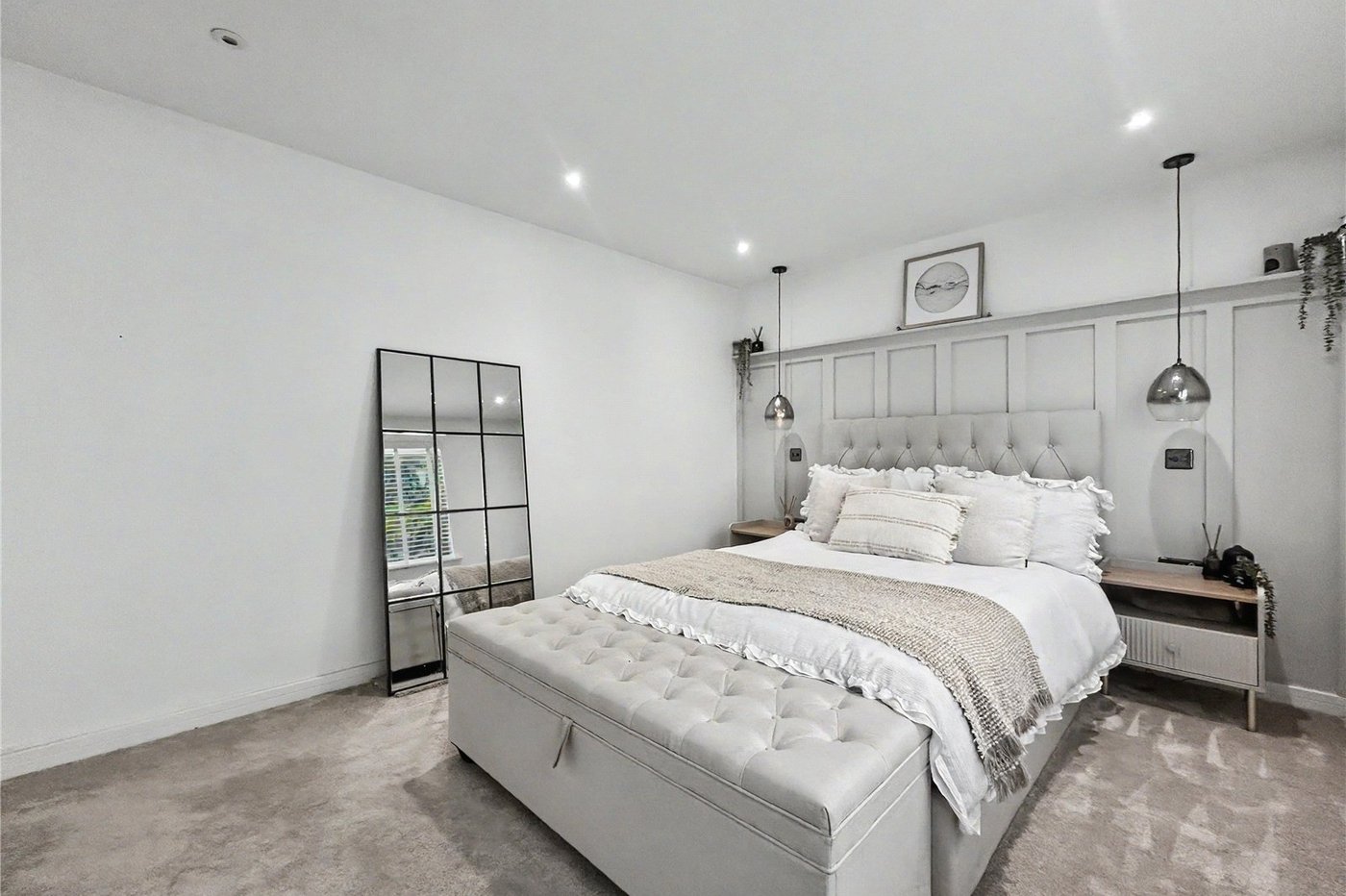 2 bedroom house for sale in Rainham | Robinson Michael & Jackson
