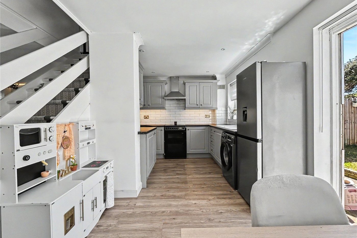 2 bedroom house for sale in Rainham | Robinson Michael & Jackson