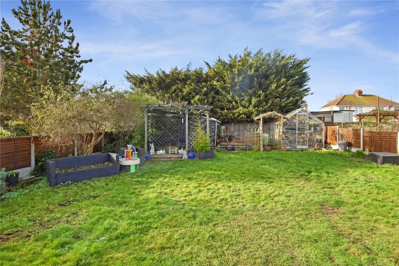 3 bedroom bungalow for sale in Bexleyheath | Robinson Jackson