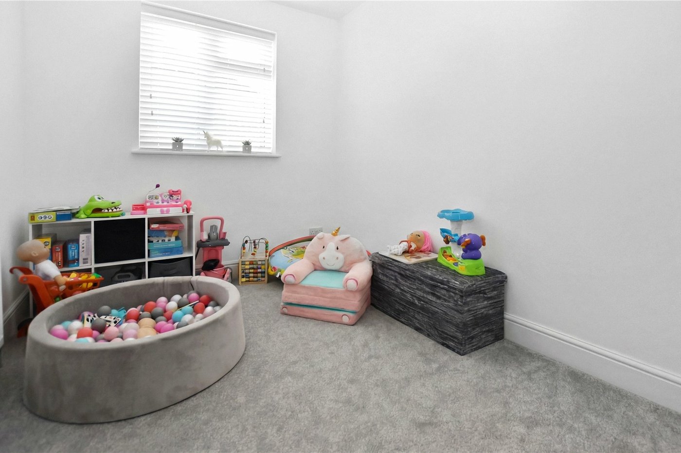 3 bedroom bungalow for sale in Bexleyheath | Robinson Jackson