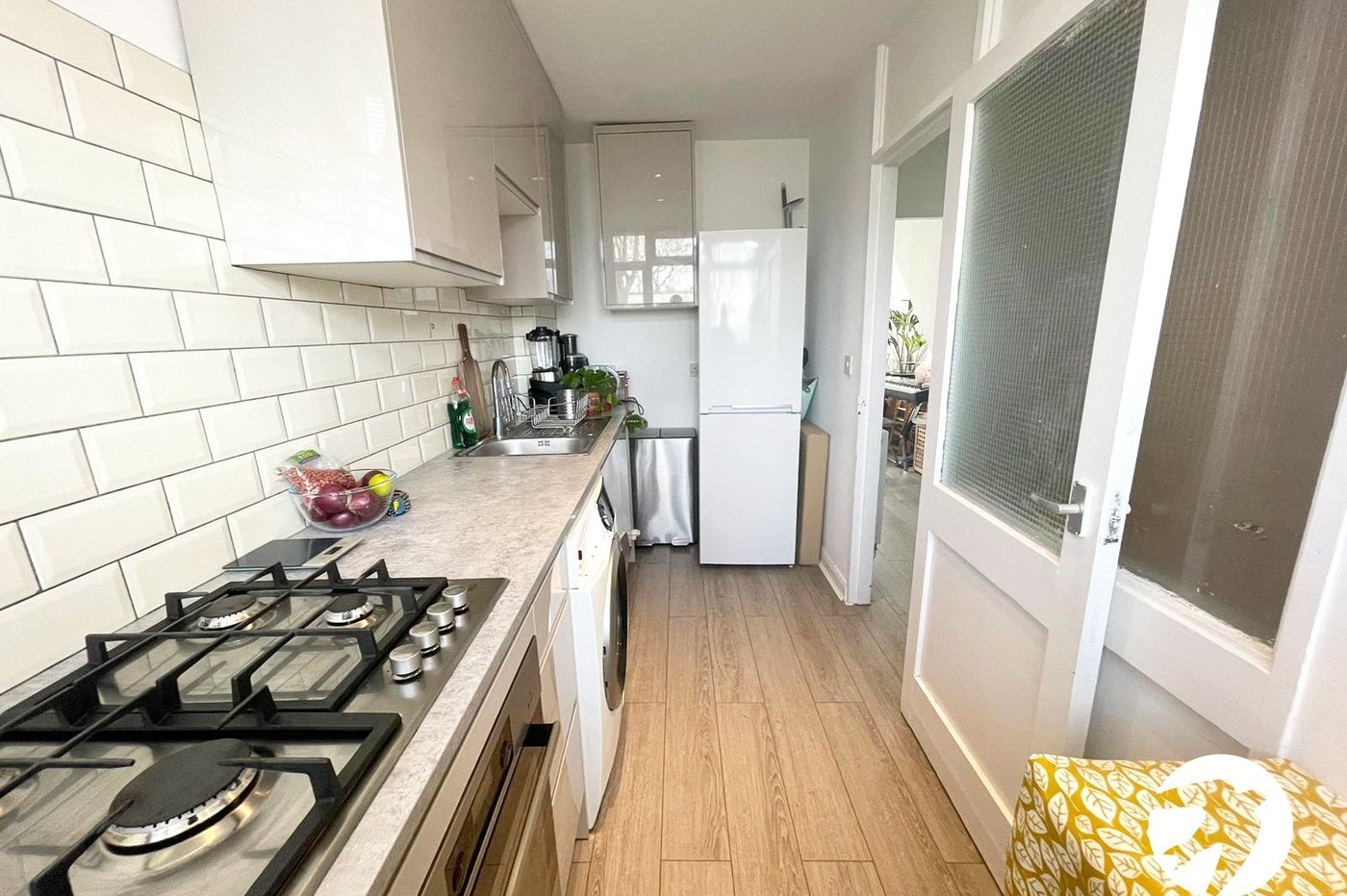 2 bedroom property for sale in London | Robinson Jackson