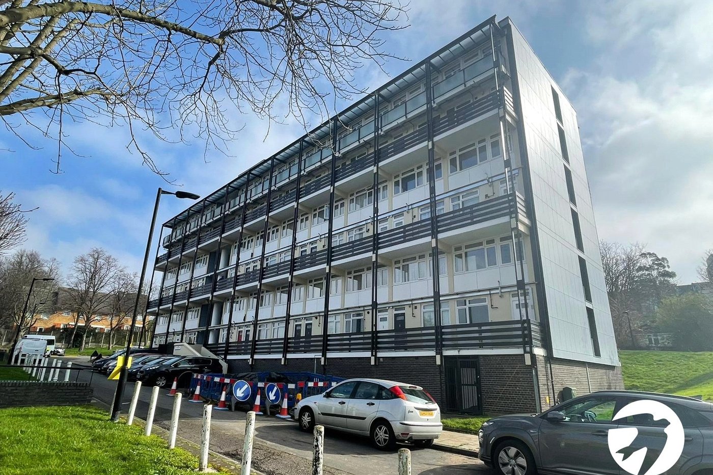 2 bedroom property for sale in London | Robinson Jackson