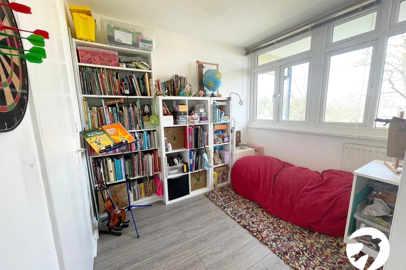 2 bedroom property for sale in London | Robinson Jackson