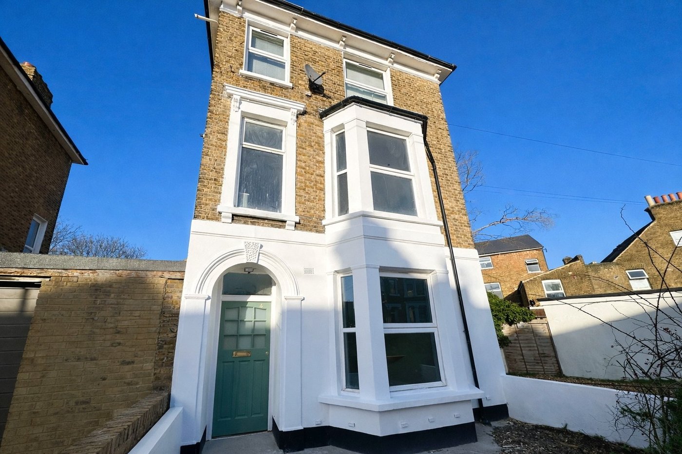 1 bedroom property for sale in London | Robinson Jackson