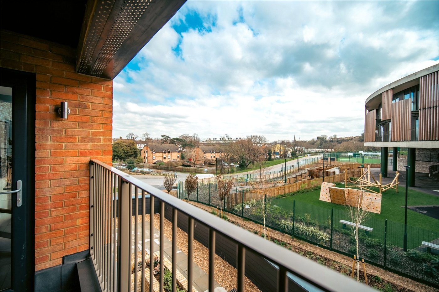 1 bedroom property for sale in 2 Bronze Walk | 