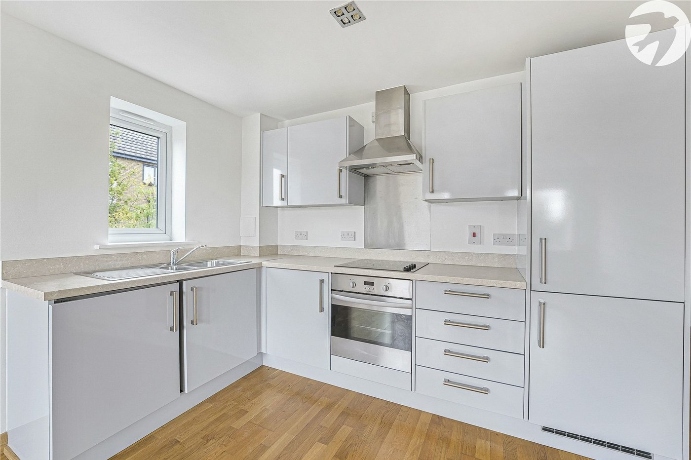 2 bedroom property to rent in Stone | Robinson Jackson