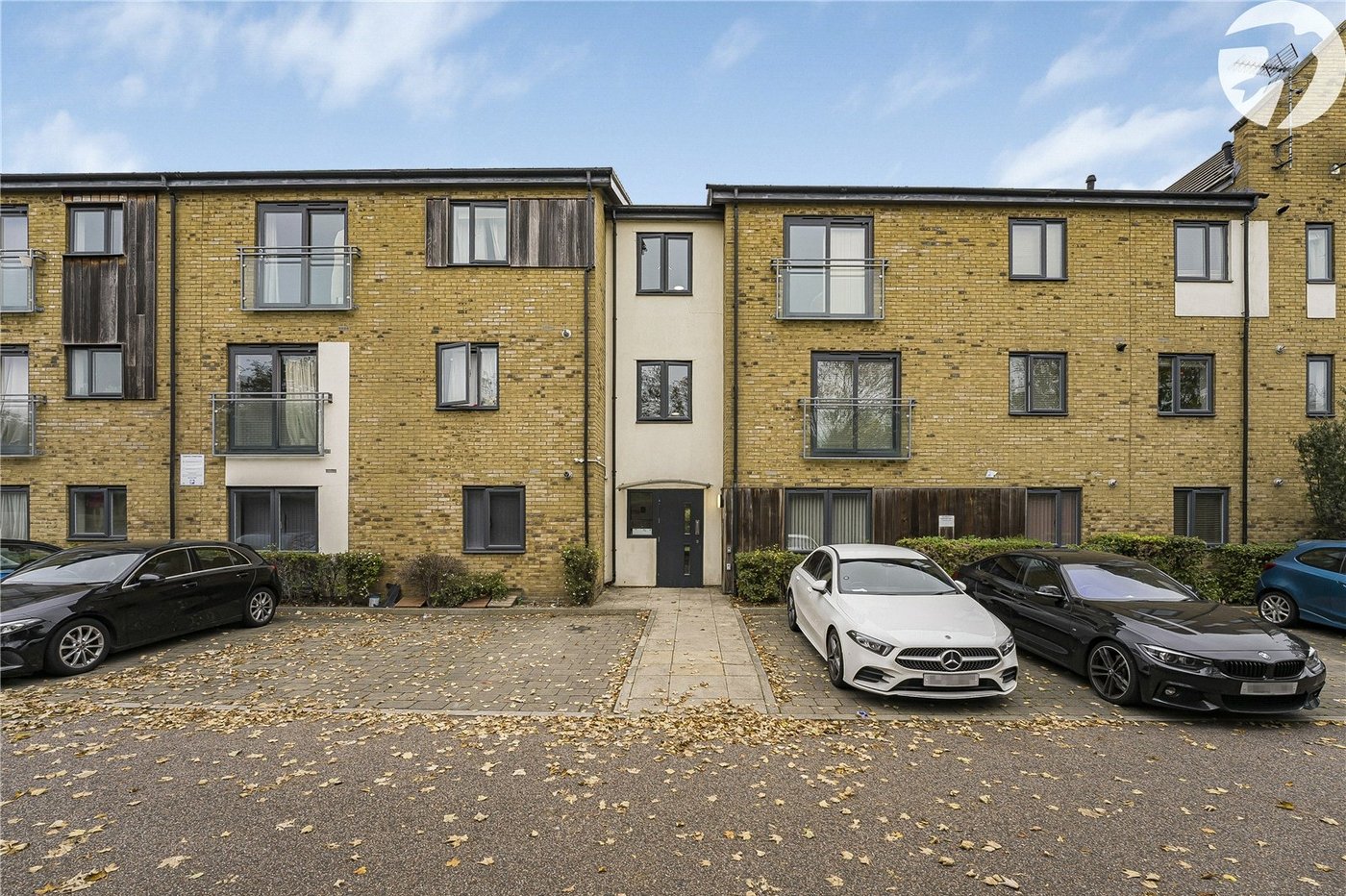 2 bedroom property to rent in Stone | Robinson Jackson