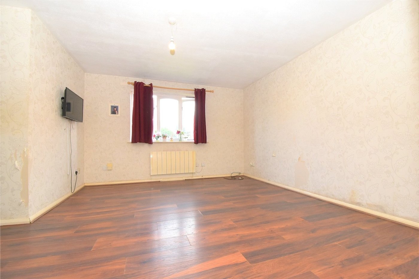 2 bedroom property for sale in  | Robinson Jackson