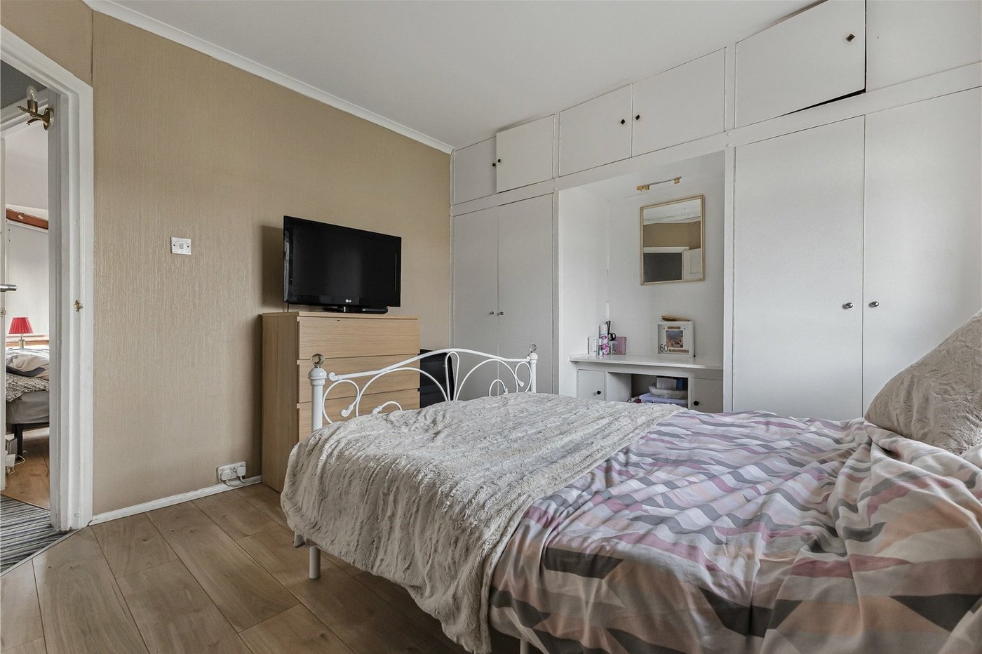 4 bedroom house for sale in Welling | Robinson Jackson