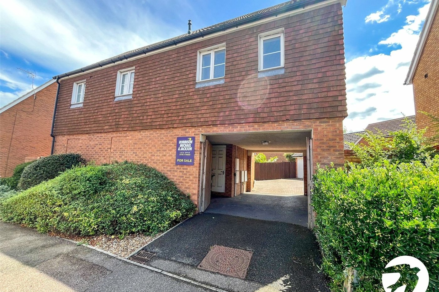 2 bedroom property for sale in Kemsley | Robinson Michael & Jackson