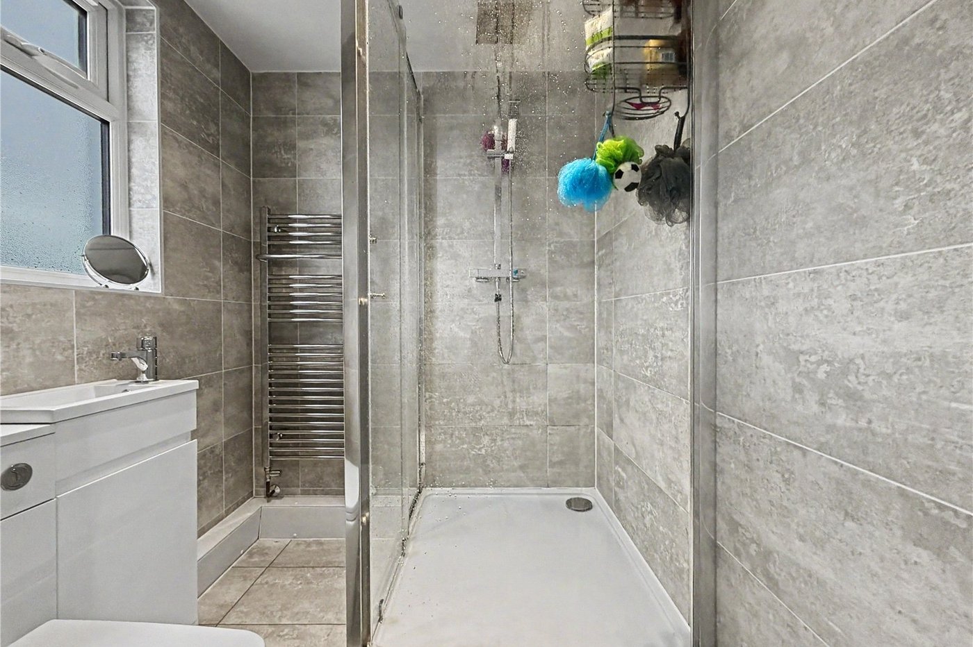 4 bedroom house for sale in Rainham | Robinson Michael & Jackson