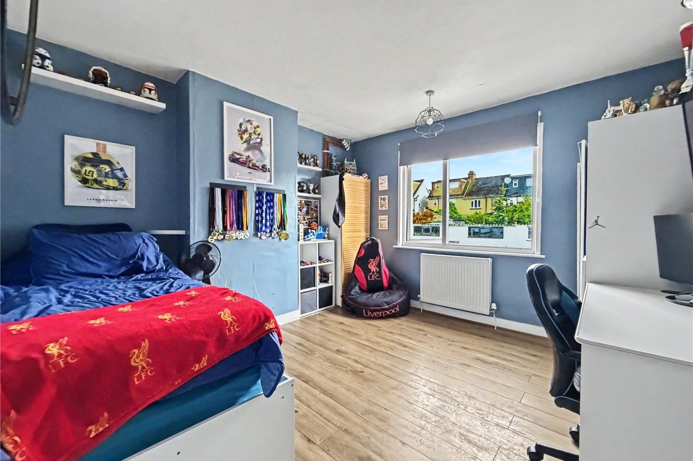 4 bedroom house for sale in Rainham | Robinson Michael & Jackson