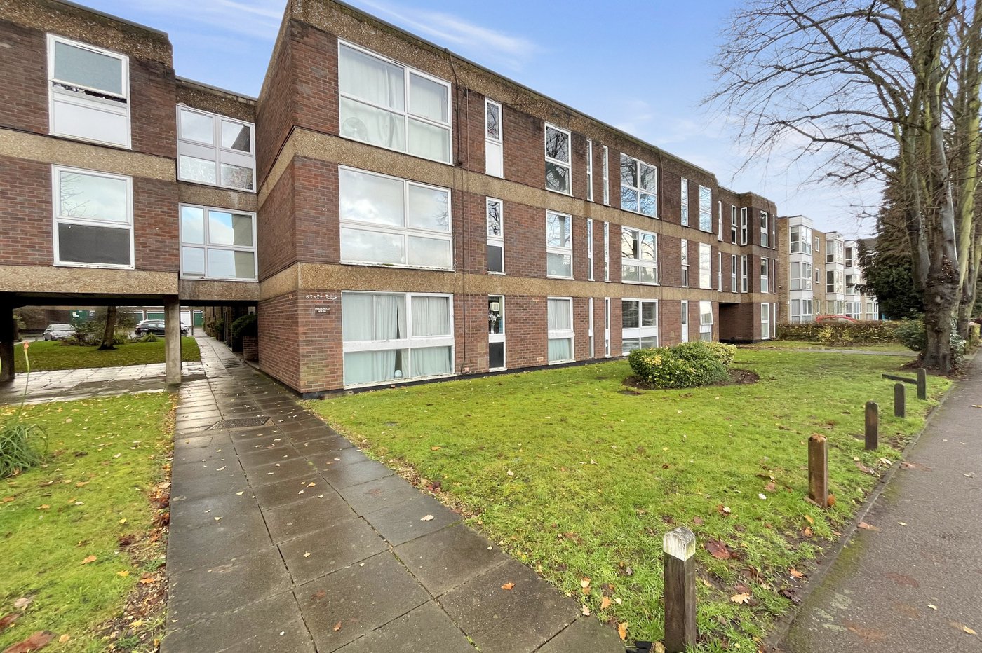 1 bedroom property for sale in Longlands Road | Robinson Jackson