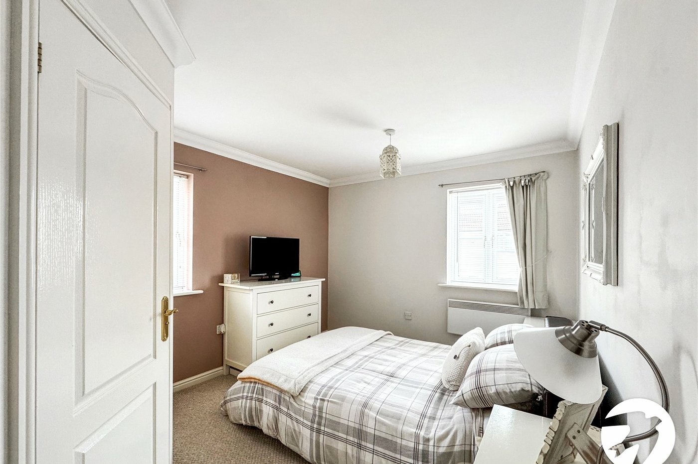 2 bedroom property for sale in Iwade | Robinson Michael & Jackson