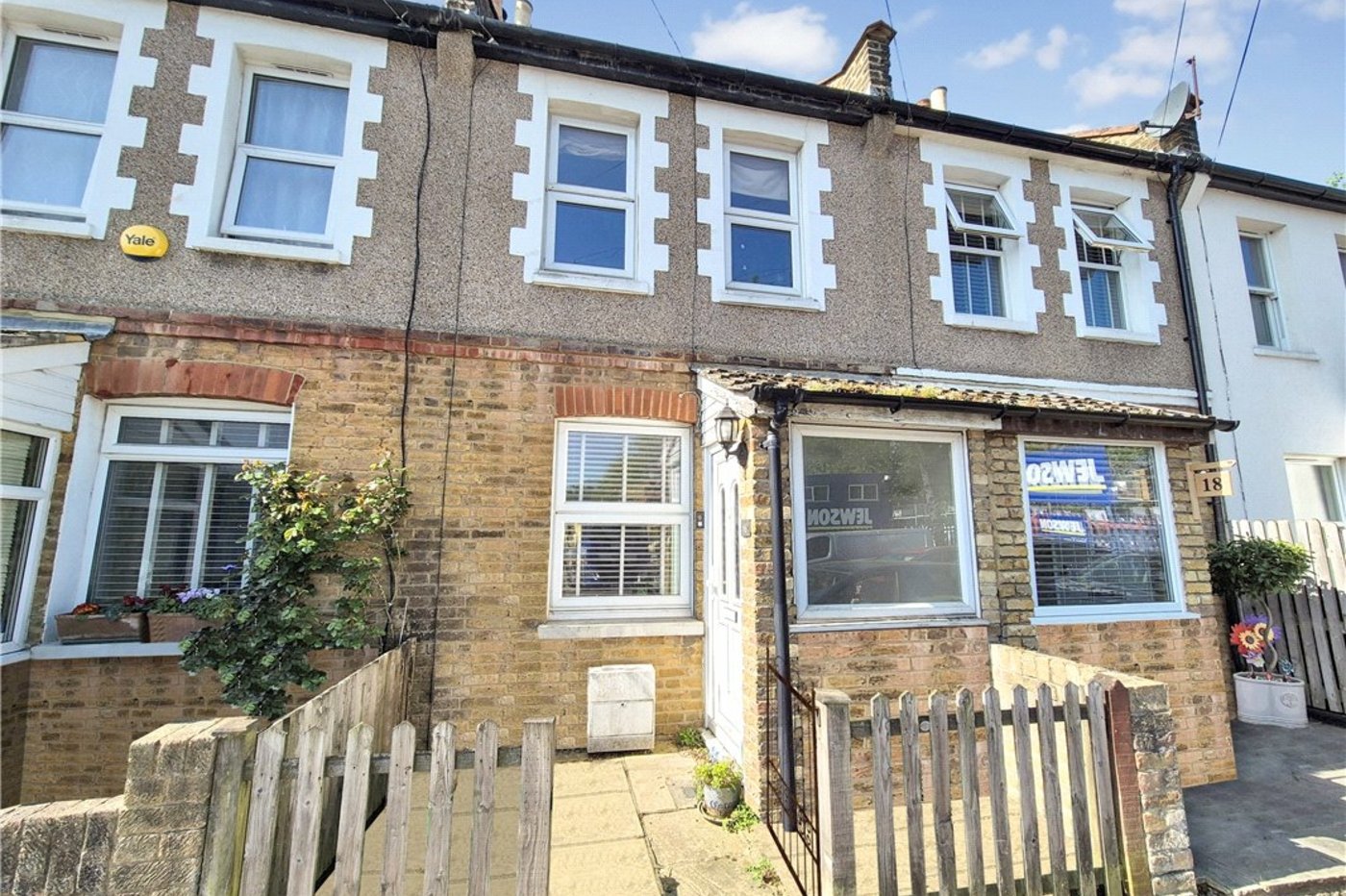 2 bedroom house for sale in Orpington | Robinson Jackson