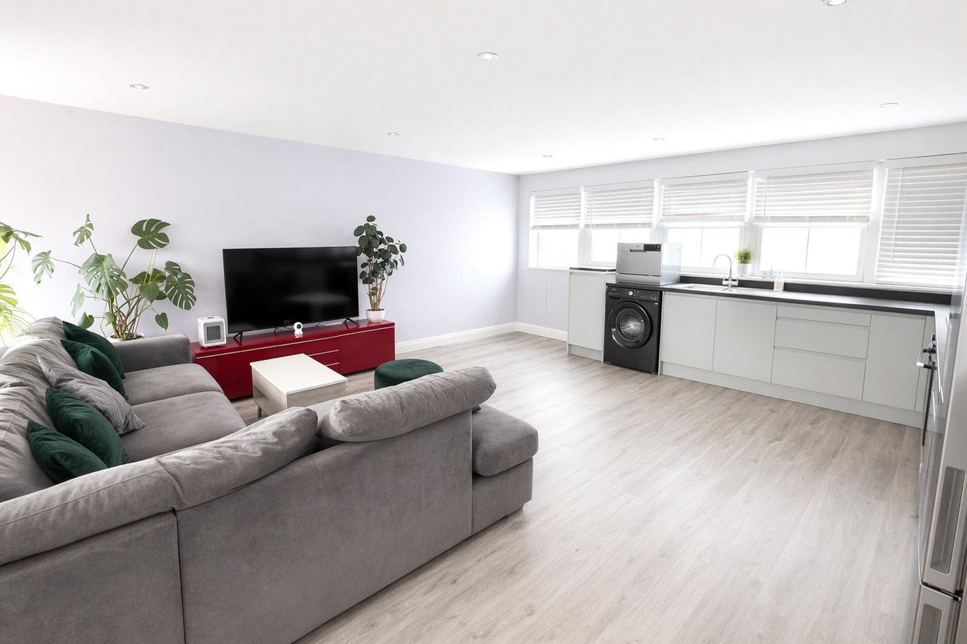 1 bedroom house for sale in London | Robinson Jackson